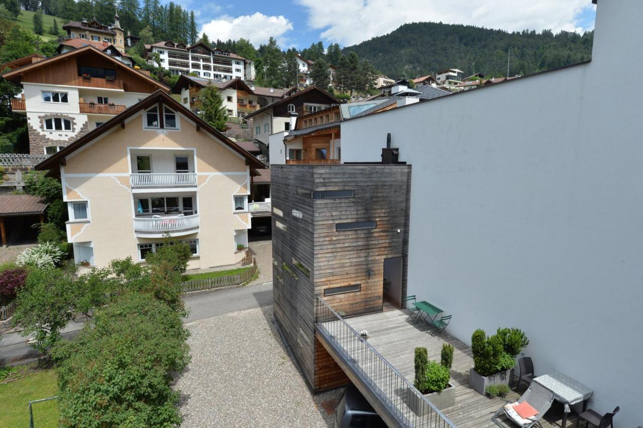 Design Lodge The Cube Ortisei Bagian luar foto